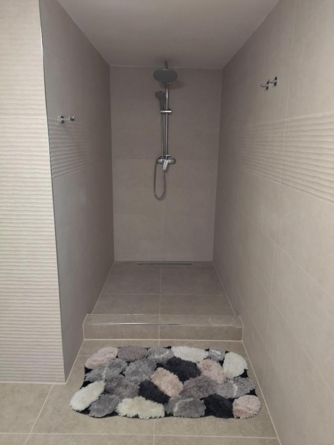 Vila Zdenka Apartmants Цриквеница Экстерьер фото